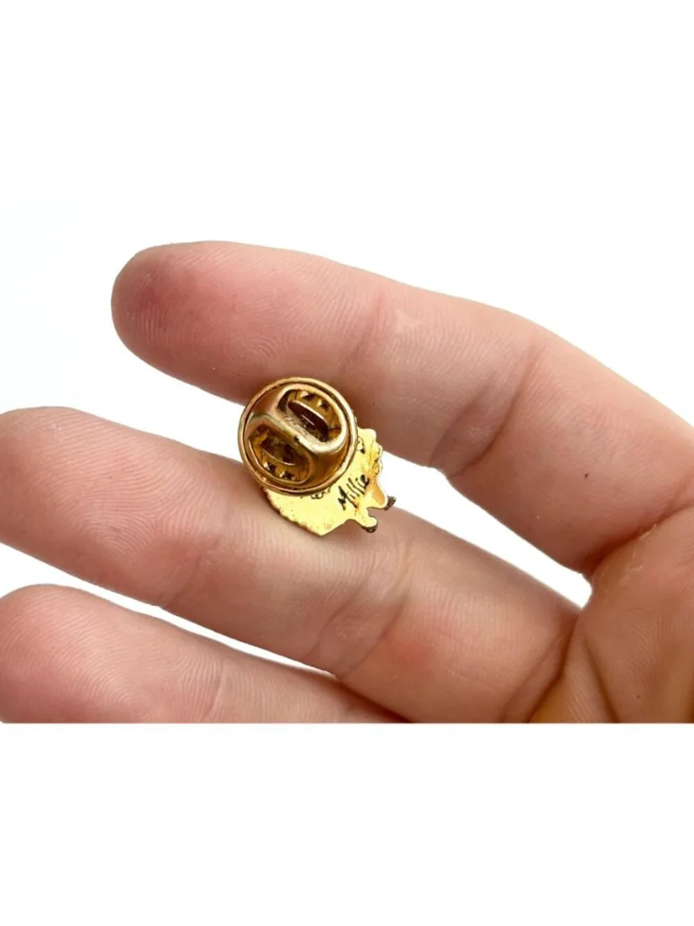 3D Textured Hedgehog Figural Gold Toned Post Back Brooch Pin